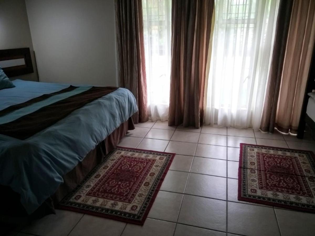Rustenburg Guesthouse Zewnętrze zdjęcie
