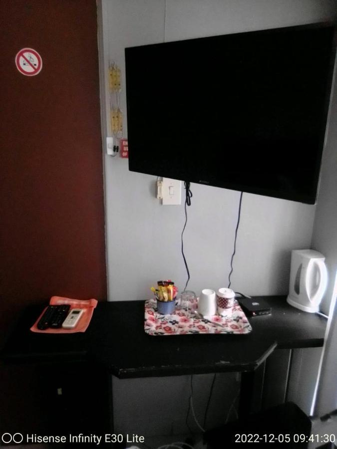 Rustenburg Guesthouse Zewnętrze zdjęcie