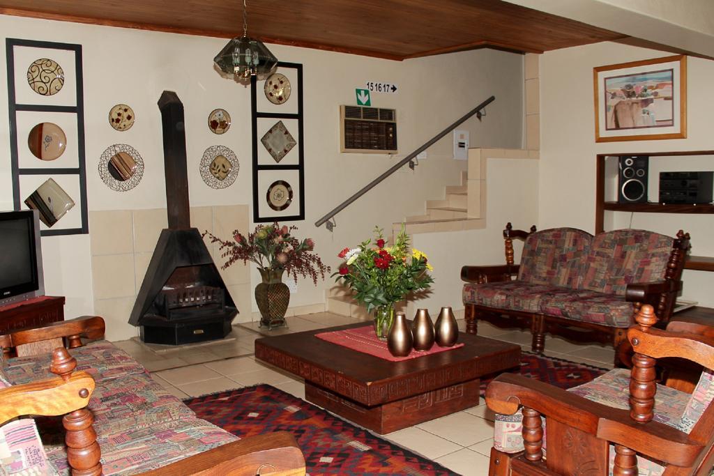 Rustenburg Guesthouse Zewnętrze zdjęcie